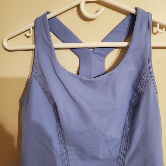 Lululemon - Picture 2 of 4